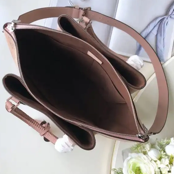 Fake Louis Bags Vuitton Bag Haumea Louis 0604